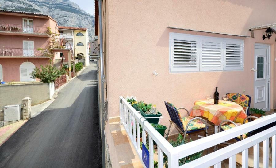 Two-Bedroom Apartment In The Centre Makarska Extérieur photo